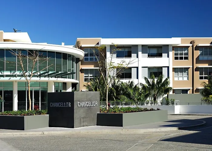Chancellor Executive Apartments